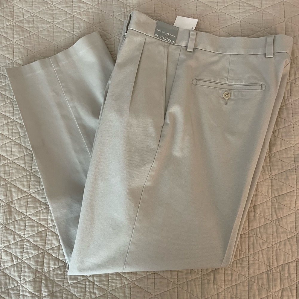 NORDSTROM Pleat Front Chino Pant In Stone (Rainy Day) Size 35 NWT